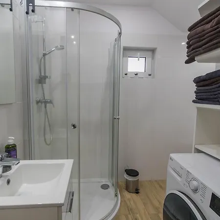 Nad Dadajem Do Wynajecia * 비스쿠피크